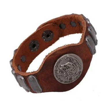 Cool Cowhide Men Bracelet High Quality Metal Skull Studded Rivet Wrap Bracelet Wristband Cow Leather Cuff Bangle For Men Jewelry
Cool Cowhide Men Bracelet High Quality Metal Skull Studded Rivet Wrap Bracelet Wristband Cow Leather Cuff Bangle For Men Jewelry