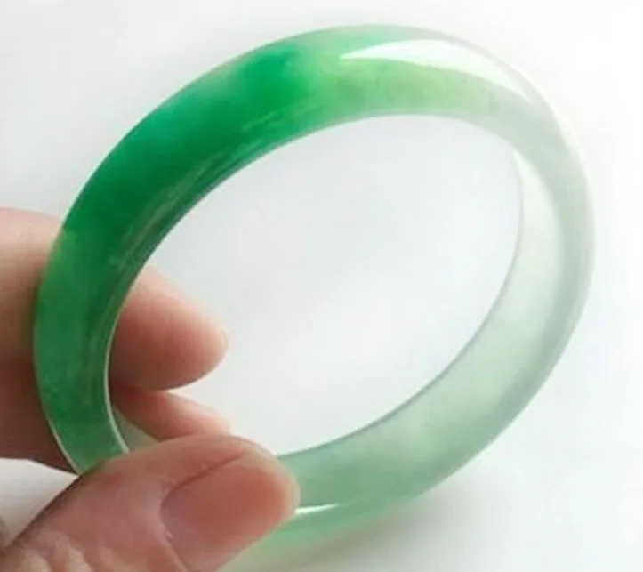 Natural Jade Grade A Ice Green Bangle New Green Jade Bracelet Burma Jade Bangle For Woman Gifts Drop Shipping
Natural Jade Grade A Ice Green Bangle New Green Jade Bracelet Burma Jade Bangle For Woman Gifts Drop Shipping