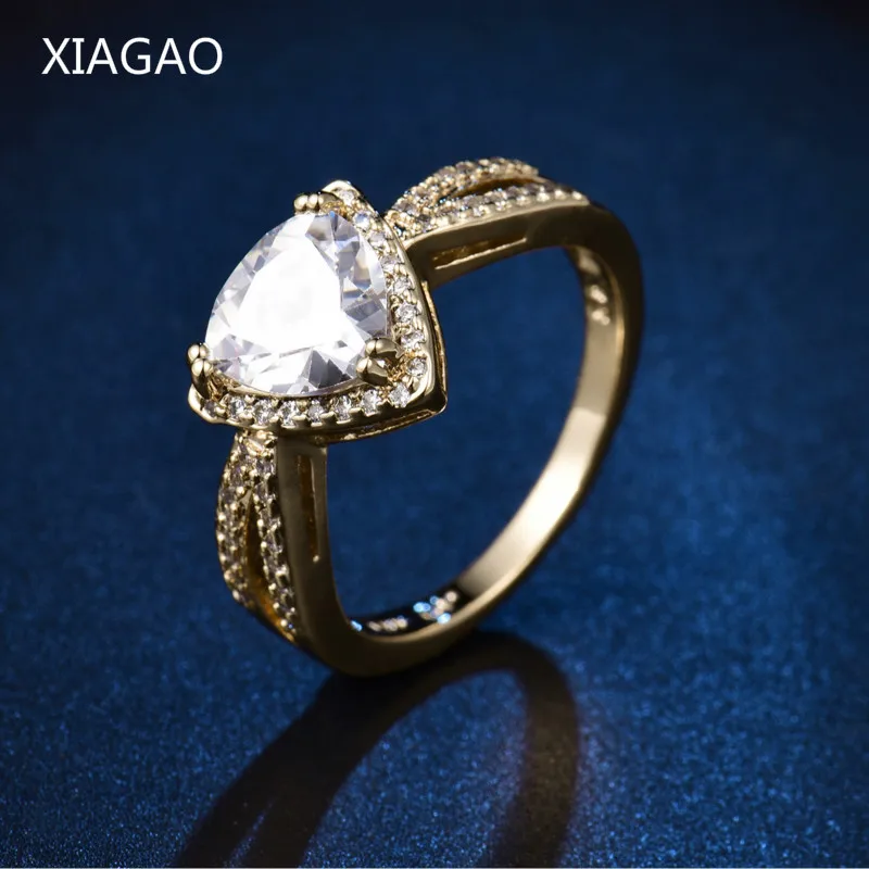 XIAGAO New Fashion Triangle Band Gold-color Ring for Women Princess Cut Blue Crystal Yellow CZ Promise Jewelry R382
XIAGAO New Fashion Triangle Band Gold-color Ring for Women Princess Cut Blue Crystal Yellow CZ Promise Jewelry R382