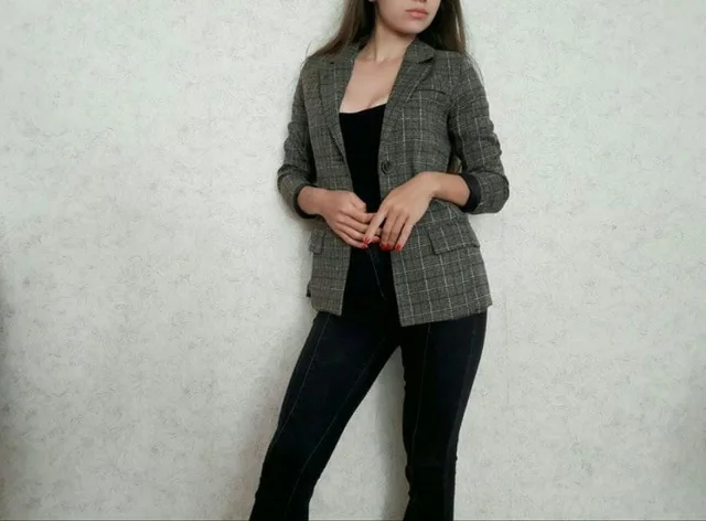 Real New Korean Long Sleeved All Match Slim Plaid Leisure Spring Fashionista Coat Office Lady Elegant Female Jacket
Real New Korean Long Sleeved All Match Slim Plaid Leisure Spring Fashionista Coat Office Lady Elegant Female Jacket