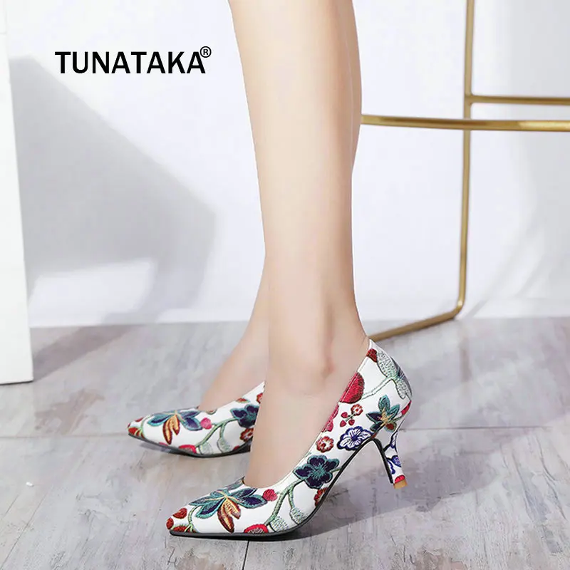 Women Fashion Lazy Shoes Thin High Heel Slip On Pumps Ladies Pointed Toe Embroider Spring Autumn Party Shoes Black Blue Green
Women Fashion Lazy Shoes Thin High Heel Slip On Pumps Ladies Pointed Toe Embroider Spring Autumn Party Shoes Black Blue Green