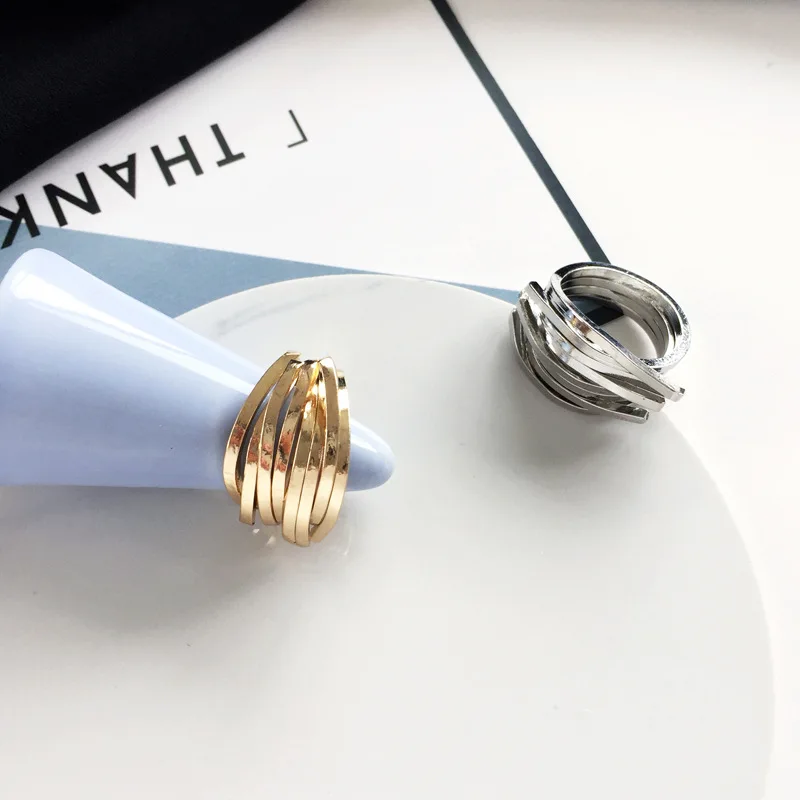 Creative Design Of Metal Multi-layer Rings Simple Ring Dance Ring For Men And Women
Creative Design Of Metal Multi-layer Rings Simple Ring Dance Ring For Men And Women
