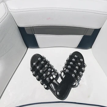 Vogue Silver Round Rivets Women Mules Punk Motorcycles Mules Summer Flat Slippers Beach Women Sandals SWC0087
Vogue Silver Round Rivets Women Mules Punk Motorcycles Mules Summer Flat Slippers Beach Women Sandals SWC0087