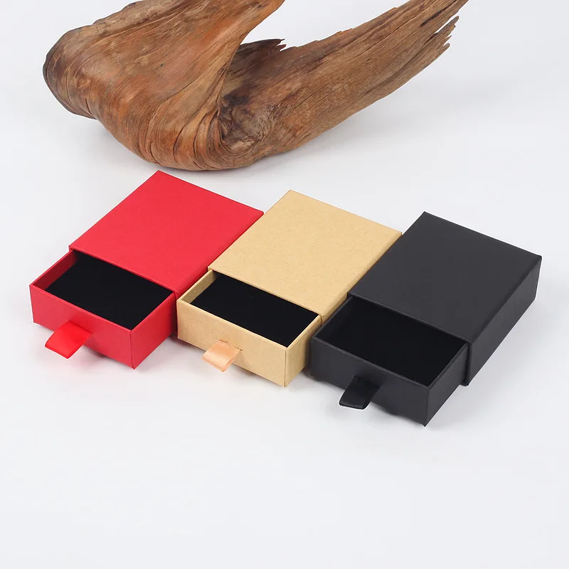 20Pcs/Lot Whosale Retro Kraft Paper Favour Gift Box7*8*3cm Earrings Bracelet Box Vintage Design Bulk Jewelry Box
20Pcs/Lot Whosale Retro Kraft Paper Favour Gift Box7*8*3cm Earrings Bracelet Box Vintage Design Bulk Jewelry Box