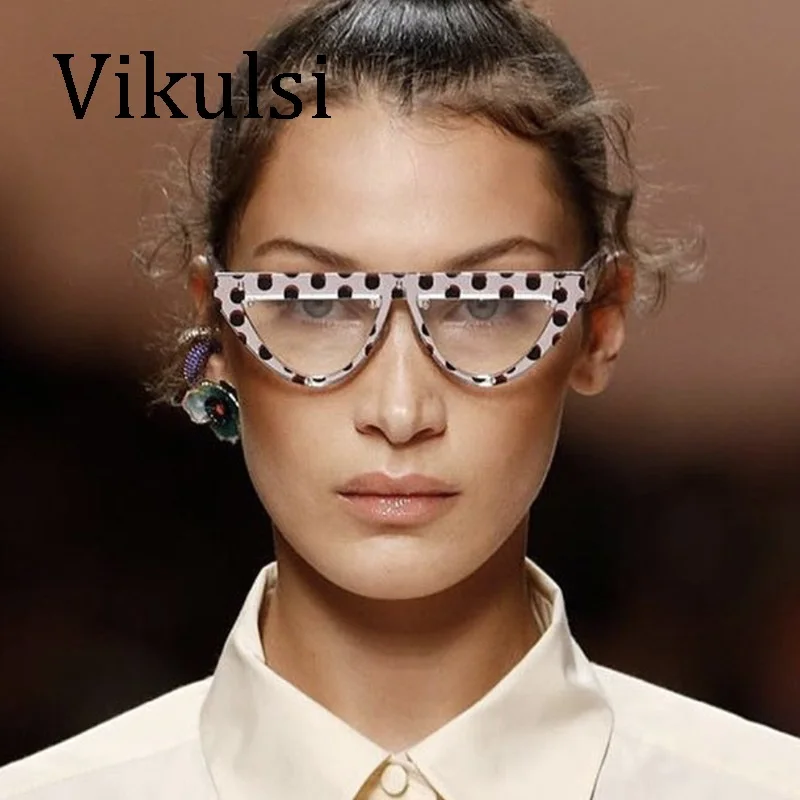 New Vintage Flat Top Sunglasses Women Luxury Brand Designer Purple Cat Eye Sun Glasses Elegant Ladies Shades Female SS19 Eyewear
New Vintage Flat Top Sunglasses Women Luxury Brand Designer Purple Cat Eye Sun Glasses Elegant Ladies Shades Female SS19 Eyewear