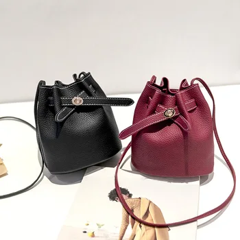 Women Bucket Shoulder Bag PU Leather Drawstring Handbag Solid Color Girl Casual Messenger Bags New
Women Bucket Shoulder Bag PU Leather Drawstring Handbag Solid Color Girl Casual Messenger Bags New