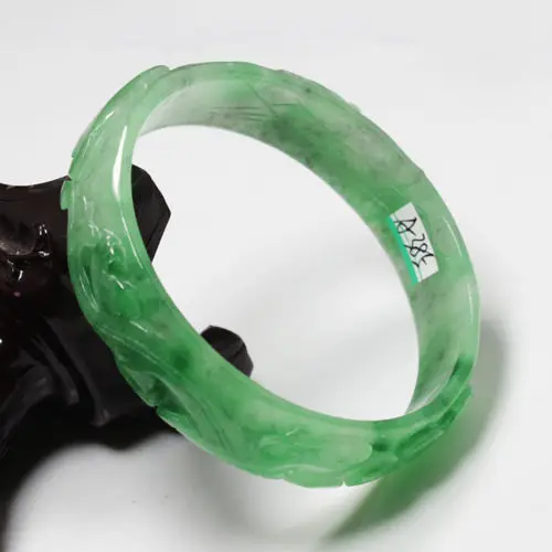 free shipping 01802 Beautiful Hand-carved Emerald Green Jadeite Jade Gems Bracelet Bangle
free shipping 01802 Beautiful Hand-carved Emerald Green Jadeite Jade Gems Bracelet Bangle