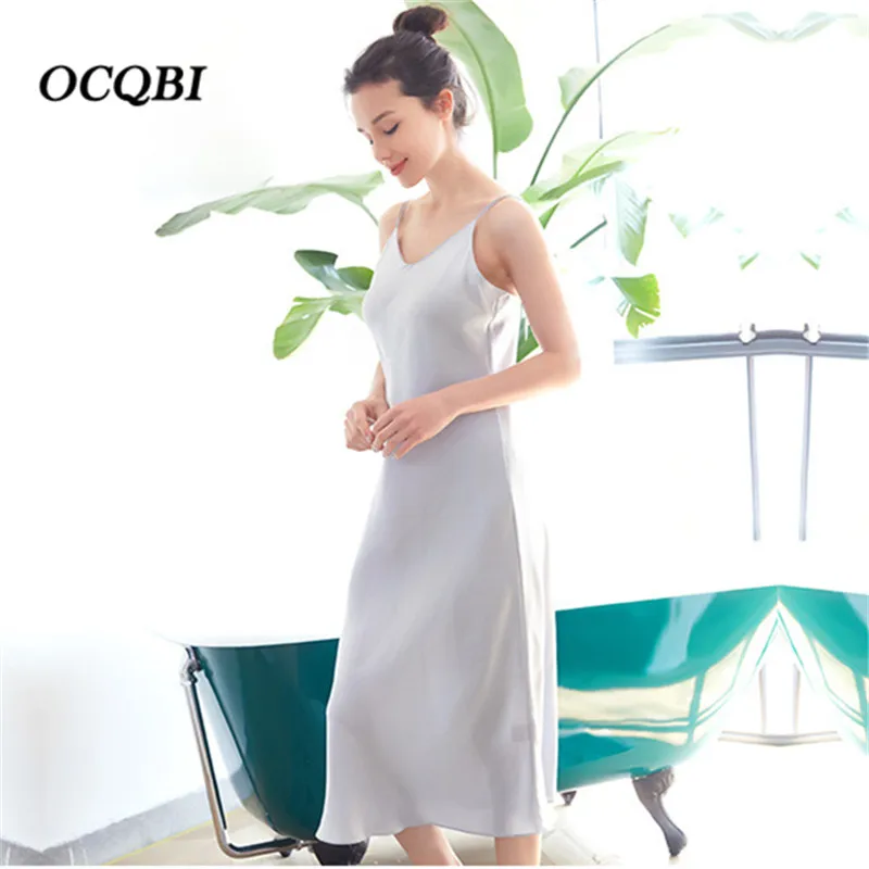 2018 Summer Women Hot Sexy Sleepwear Silk Nightgown Long New Arrivals Satin Night Dress
2018 Summer Women Hot Sexy Sleepwear Silk Nightgown Long New Arrivals Satin Night Dress