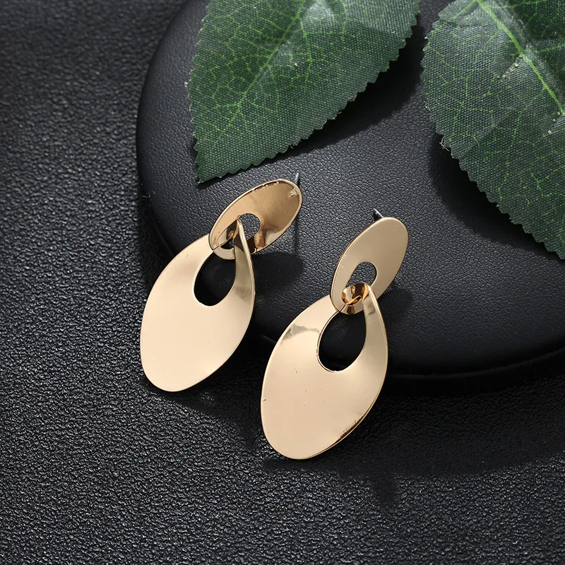 Simple Design Metal Earrings Irregular Geometric Drop Earrings For Women Gold Silver Statement Jewelry Bohemian Earrings
Simple Design Metal Earrings Irregular Geometric Drop Earrings For Women Gold Silver Statement Jewelry Bohemian Earrings