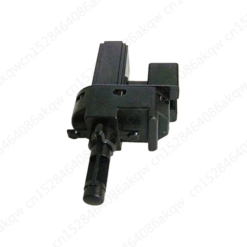 Control switch valve 2005Fo rd Fo cu sM on de oF ie sta2015 Clutch switch Hand wave clutch pedal control switch valve sensor
Control switch valve 2005Fo rd Fo cu sM on de oF ie sta2015 Clutch switch Hand wave clutch pedal control switch valve sensor
