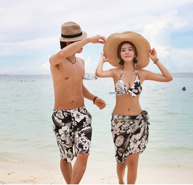 2019 New Black White Flower Lovers Swimsuit Couple Three-piece Split Bikini Swimwear Sexy Biquini Suit Man Beach Shorts
2019 New Black White Flower Lovers Swimsuit Couple Three-piece Split Bikini Swimwear Sexy Biquini Suit Man Beach Shorts