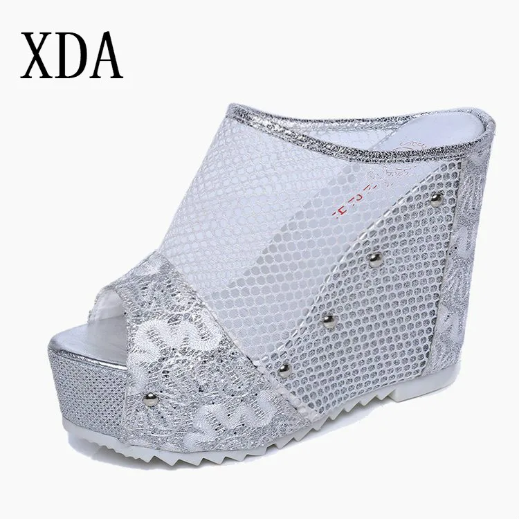 XDA Woman Peep Toe Sandals Women's Slides Sexy Lace Mesh Super High Heels Summer Wedge Slipper's Black Silver Gold slipper L182
XDA Woman Peep Toe Sandals Women's Slides Sexy Lace Mesh Super High Heels Summer Wedge Slipper's Black Silver Gold slipper L182
