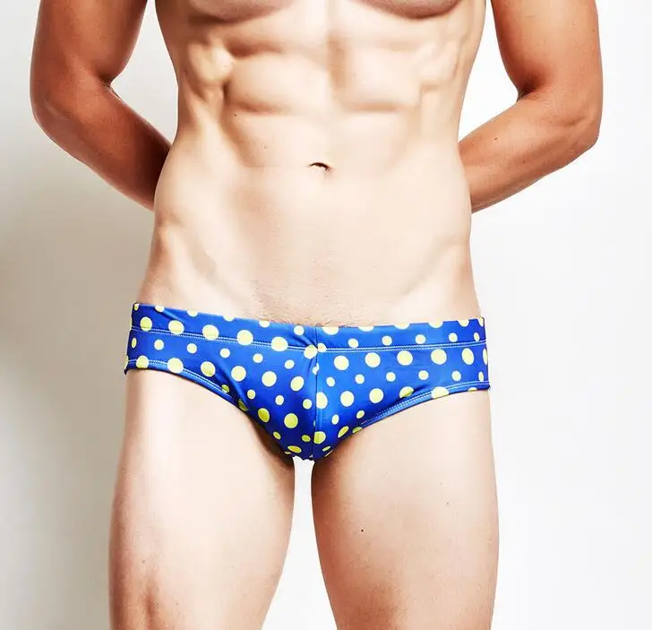 New Sexy Low Rise Men's Swimming Briefs Swim Trunks Dots Printed Swimwear Swimsuit Water Hot Men Suit Underpants Surfing Beach
New Sexy Low Rise Men's Swimming Briefs Swim Trunks Dots Printed Swimwear Swimsuit Water Hot Men Suit Underpants Surfing Beach