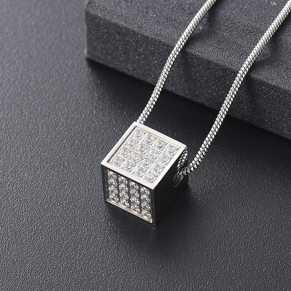 IJD12841 Silver/Gold/Rose/Black Color Mini Cube Cremation Urn Pendant Necklace for Loved One Cremation Ashes Keepsake Jewelry
IJD12841 Silver/Gold/Rose/Black Color Mini Cube Cremation Urn Pendant Necklace for Loved One Cremation Ashes Keepsake Jewelry