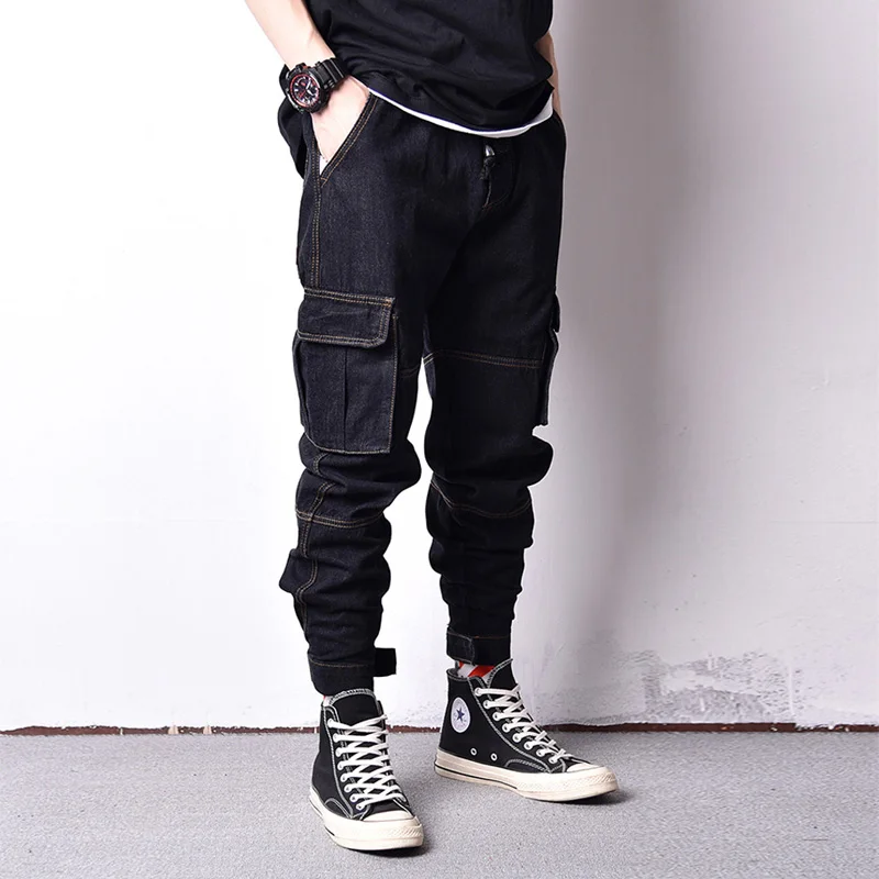 Fashion Streetwear Men Jeans Big Pocket Denim Cargo Pants Hip Hop Jeans Men Slack Bottom Joggers Pants hombre Harem Trousers
Fashion Streetwear Men Jeans Big Pocket Denim Cargo Pants Hip Hop Jeans Men Slack Bottom Joggers Pants hombre Harem Trousers
