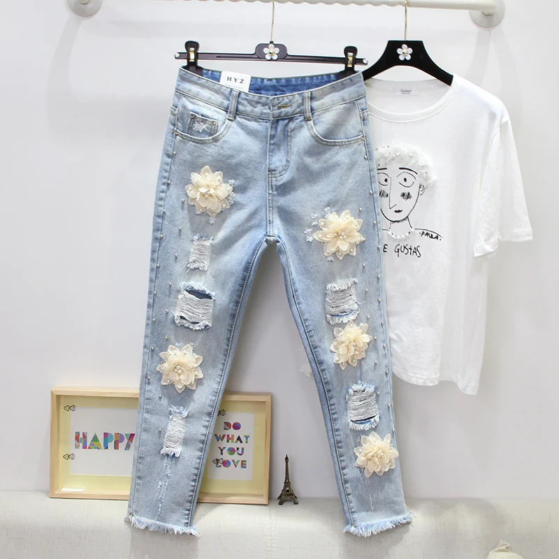 2018 Luxury Hole New Pants Female Denim Jeans Retro embroidery Bead 3D Floral Fashion Trends Jeans Light Blue Pants Jeans
2018 Luxury Hole New Pants Female Denim Jeans Retro embroidery Bead 3D Floral Fashion Trends Jeans Light Blue Pants Jeans