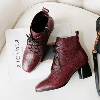 GPOKHDS 2019 women ankle boots Sheepskin winter short plush lace up wine red color square heel high heels boots size 34-42
GPOKHDS 2019 women ankle boots Sheepskin winter short plush lace up wine red color square heel high heels boots size 34-42