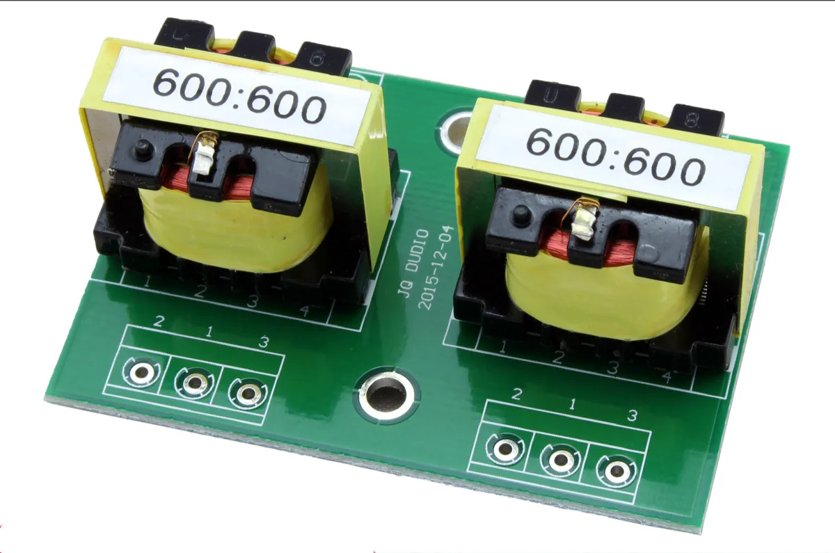Audio Isolator Signal Isolator 600:600 Audio Transformer Balanced to Unbalanced Converter
Audio Isolator Signal Isolator 600:600 Audio Transformer Balanced to Unbalanced Converter