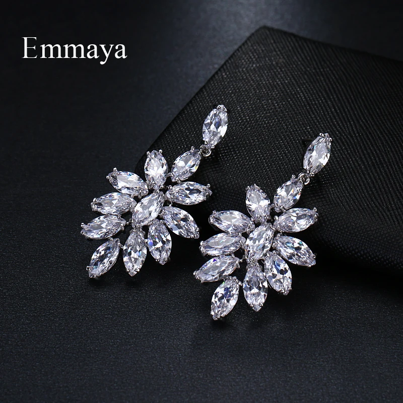Emmaya Brand White Gold Color Fashion Simple AAA Cubic Zircon Flower Jewelry Earrings For Woman Elegance Wedding Party Gift
Emmaya Brand White Gold Color Fashion Simple AAA Cubic Zircon Flower Jewelry Earrings For Woman Elegance Wedding Party Gift