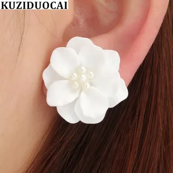 Kuziduocai New Fashion Jewelry Elegant Clean White Pearl Fresh Camellia Flowers Statement Stud Earrings For Women Brincos Aretes
Kuziduocai New Fashion Jewelry Elegant Clean White Pearl Fresh Camellia Flowers Statement Stud Earrings For Women Brincos Aretes