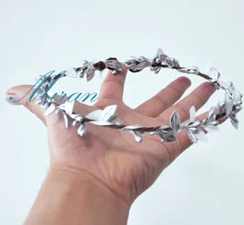 10PCS Handmade Silk Leaf Silver Berries Woodland Rustic Flower Crown Headband Floral Halo Boho Daylife Wedding Prom Party
10PCS Handmade Silk Leaf Silver Berries Woodland Rustic Flower Crown Headband Floral Halo Boho Daylife Wedding Prom Party