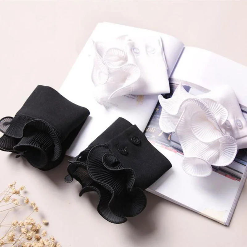 Hot Sale Decorated Cuff Fake Sleeves Autumn Winter Wild Sweater Decorative Sleeves flounces Wrist Sleeves Lace pleated Wrist
Hot Sale Decorated Cuff Fake Sleeves Autumn Winter Wild Sweater Decorative Sleeves flounces Wrist Sleeves Lace pleated Wrist