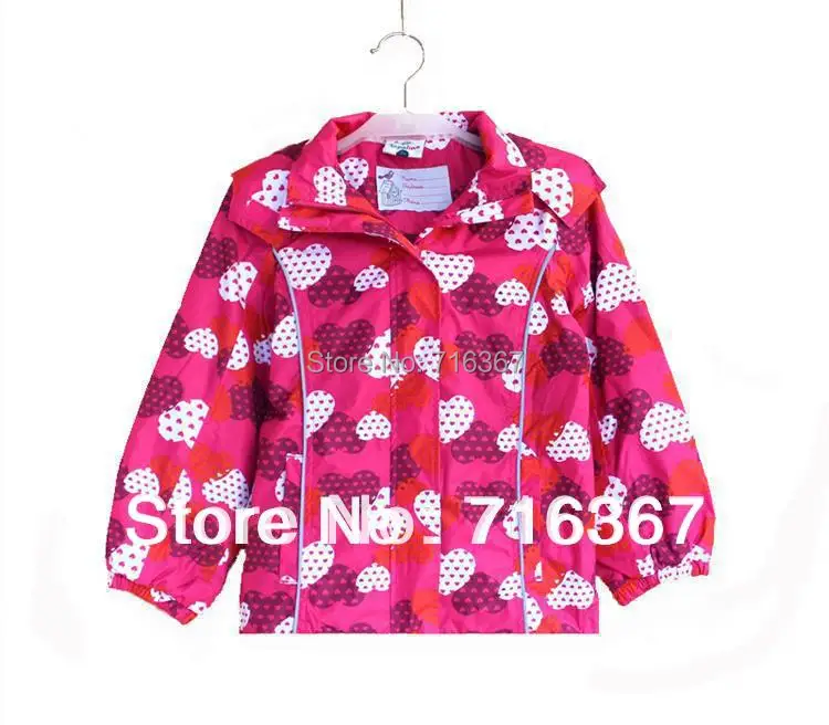 Free Shipping-kids/girls topolino hooded water resistance jacket w/ fleece lining,burgundy color w/ heart Trench coat (MOQ: 1pc)
Free Shipping-kids/girls topolino hooded water resistance jacket w/ fleece lining,burgundy color w/ heart Trench coat (MOQ: 1pc)