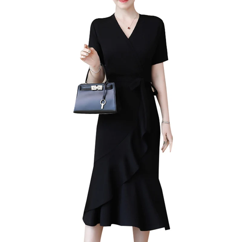 summer Korean Style Women Black Wrap Dress Plus Size Short Sleeve V-neck Slim Belted Ruffl e Midi Dress XL-5XL vestido negro
summer Korean Style Women Black Wrap Dress Plus Size Short Sleeve V-neck Slim Belted Ruffl e Midi Dress XL-5XL vestido negro