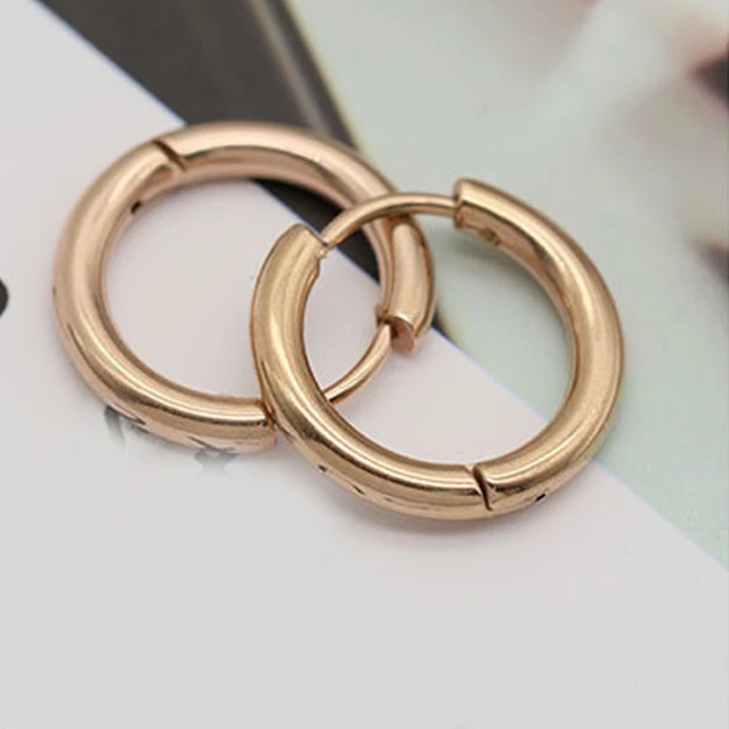 1pcs Stainless Steel Round Earring Small Cool Earrings Women Circle Earrings Men Jewelry Men Ear Piercing Vintage Jewelry Gift
1pcs Stainless Steel Round Earring Small Cool Earrings Women Circle Earrings Men Jewelry Men Ear Piercing Vintage Jewelry Gift