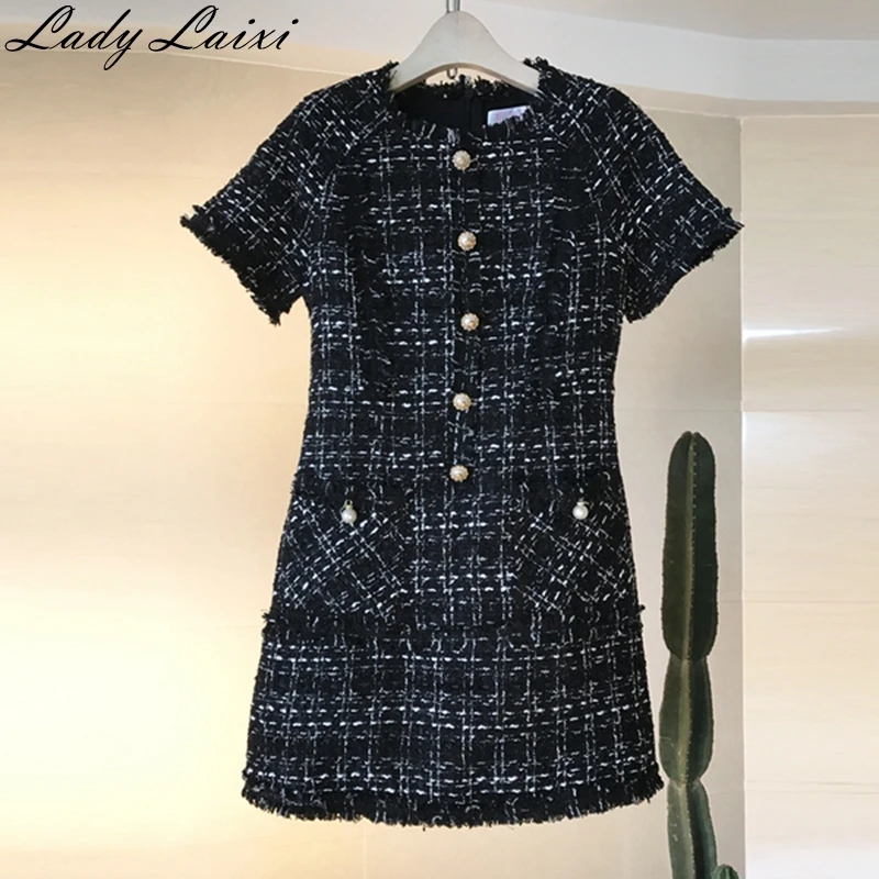 plaid tweed dress 2019 Autumn and Winter women's dress custom small fragrance tassel short sleeve Slim waist ladies dress
plaid tweed dress 2019 Autumn and Winter women's dress custom small fragrance tassel short sleeve Slim waist ladies dress