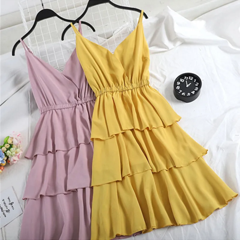 2019 Spring New Women V-neck Sling High Waist Layer Ruffles Ball Gown Dress Female Elegant Chiffon Tiered Dresses
2019 Spring New Women V-neck Sling High Waist Layer Ruffles Ball Gown Dress Female Elegant Chiffon Tiered Dresses