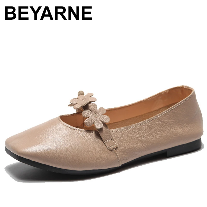 BEYARNENew Arrival Womens Flat Shoes Genuine Leather Ladies Flats Floral Flower Design Soft Soles Comfortable Moccasins forWomen
BEYARNENew Arrival Womens Flat Shoes Genuine Leather Ladies Flats Floral Flower Design Soft Soles Comfortable Moccasins forWomen