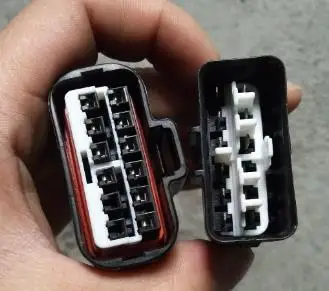 Car connector FOR high with headlight plugs Xenon headlight plugs with low with high plug USED
Car connector FOR high with headlight plugs Xenon headlight plugs with low with high plug USED