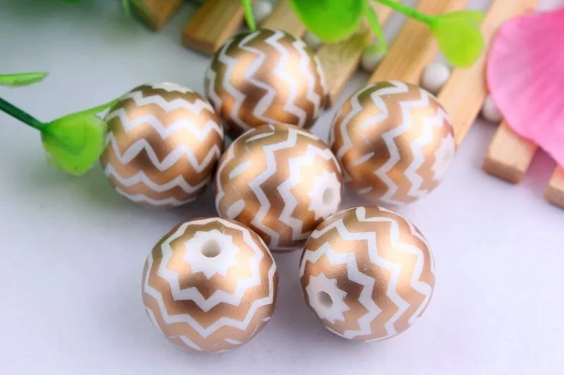 Kwoi vita Fashion 20mm chunky acrylic gold zig zag print wave Imitation pearl beads,loose gumball chevron print wave beads!
Kwoi vita Fashion 20mm chunky acrylic gold zig zag print wave Imitation pearl beads,loose gumball chevron print wave beads!