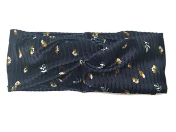 T175425new arrive plant printed headband,navy &ginger ribbed velvet turban hairband Elastic fashion women winter flower headwear
T175425new arrive plant printed headband,navy &ginger ribbed velvet turban hairband Elastic fashion women winter flower headwear