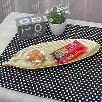 Simple Nordic Style Wooden Golden Tray Pineapple Leaf Shape Snack Fruit Bowl Wooden Storage Tray
Simple Nordic Style Wooden Golden Tray Pineapple Leaf Shape Snack Fruit Bowl Wooden Storage Tray