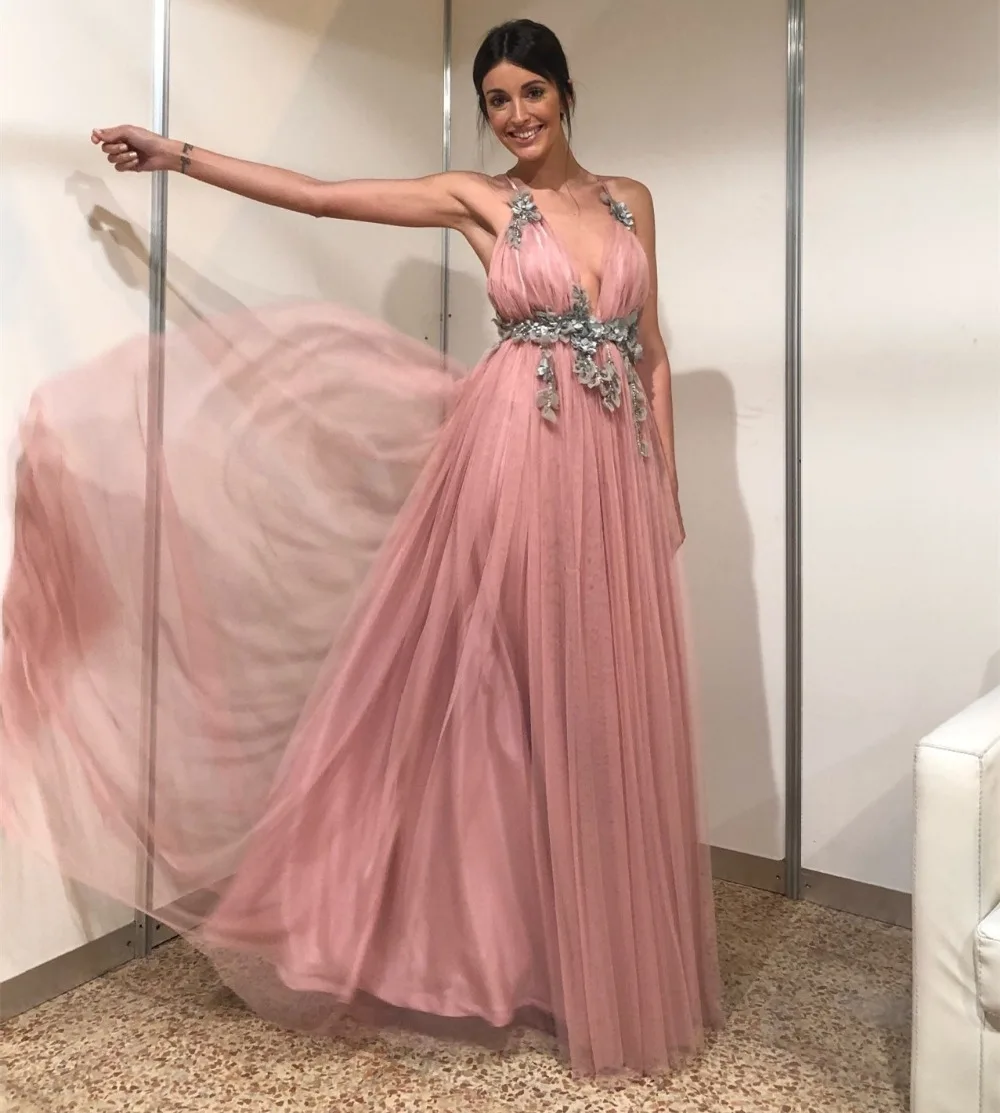 Boho A-line Appliques Evening Dresses 2019 V Neck Pink Formal Party Gowns With Backless vestido de fiesta Long Prom Dress
Boho A-line Appliques Evening Dresses 2019 V Neck Pink Formal Party Gowns With Backless vestido de fiesta Long Prom Dress
