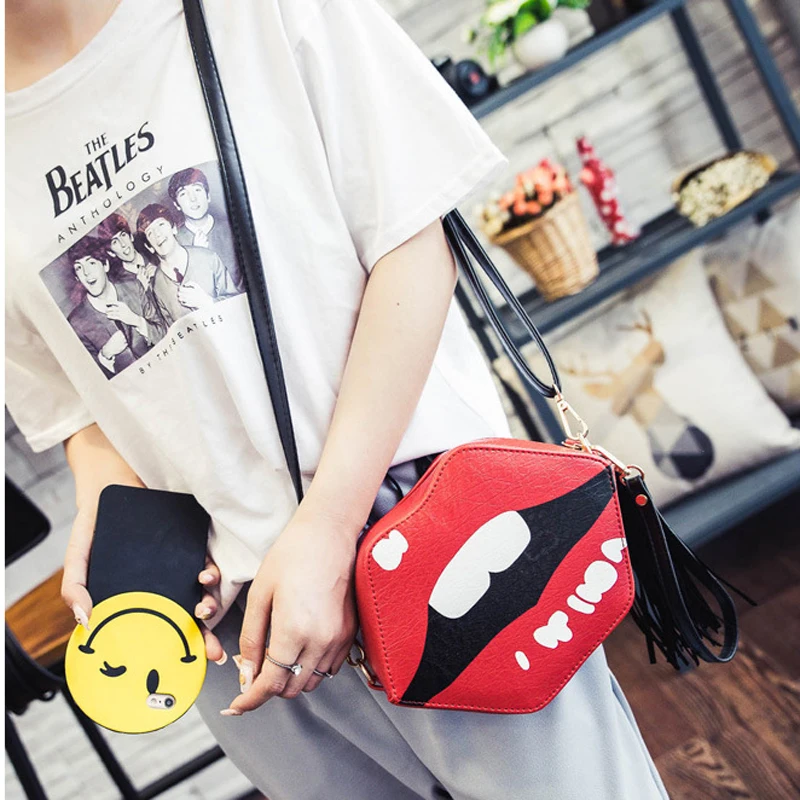 Novelty Funny Bag Women Brand Shoulder Bags Luxury Handbag PU Leather Bags Red Lips Clutch Purse Mini Crossbody Sweet Bag 333
Novelty Funny Bag Women Brand Shoulder Bags Luxury Handbag PU Leather Bags Red Lips Clutch Purse Mini Crossbody Sweet Bag 333