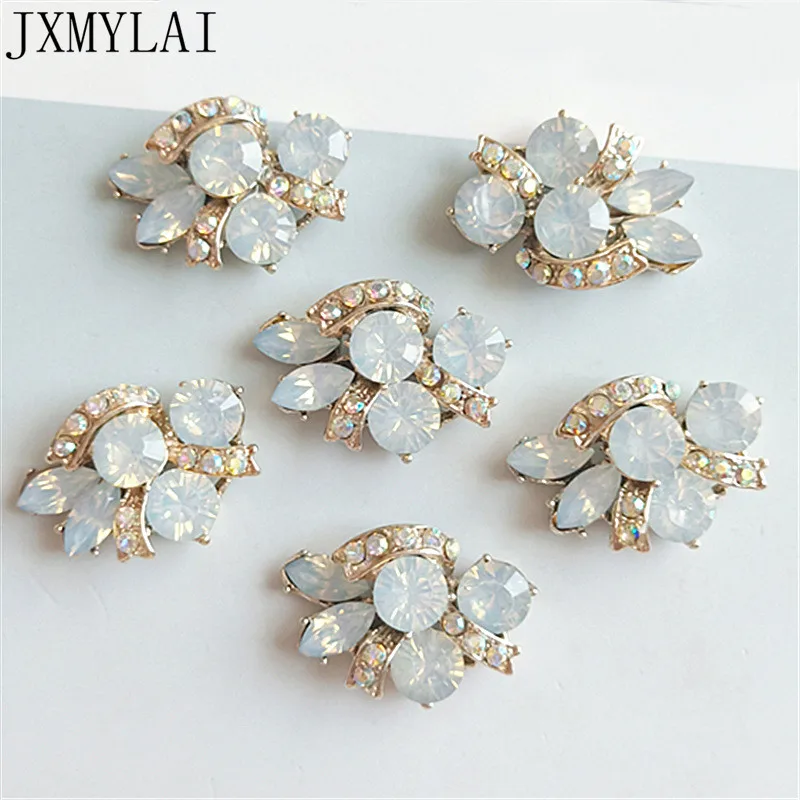 10 PCS 2.8cm*2cm Fashion Metal Alloy KC Gold Crystal Rhinestone Flowers Connectors Charm For Jewelry Making
10 PCS 2.8cm*2cm Fashion Metal Alloy KC Gold Crystal Rhinestone Flowers Connectors Charm For Jewelry Making