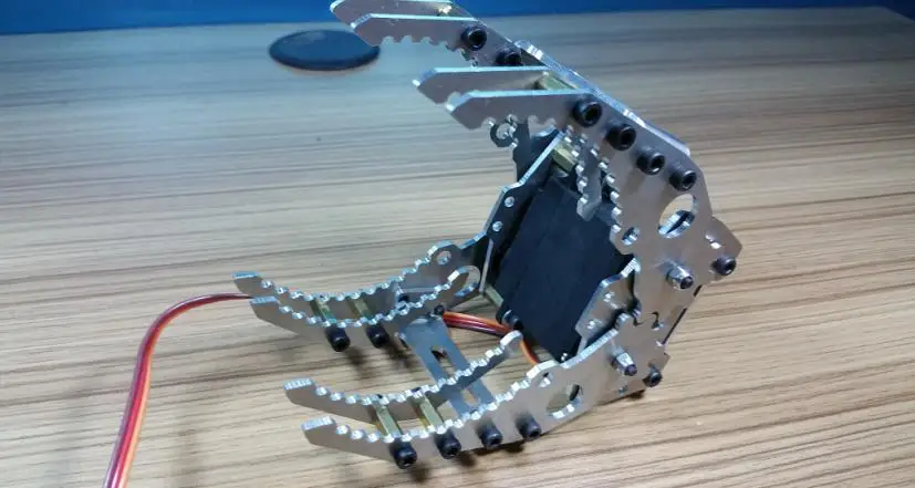 Metal Robot Arm Clamp Gripper Claw Clip Robotic Paw Mechanical Manipulator for Robotic Model DIY RC Toy Car Tank Chassis
Metal Robot Arm Clamp Gripper Claw Clip Robotic Paw Mechanical Manipulator for Robotic Model DIY RC Toy Car Tank Chassis