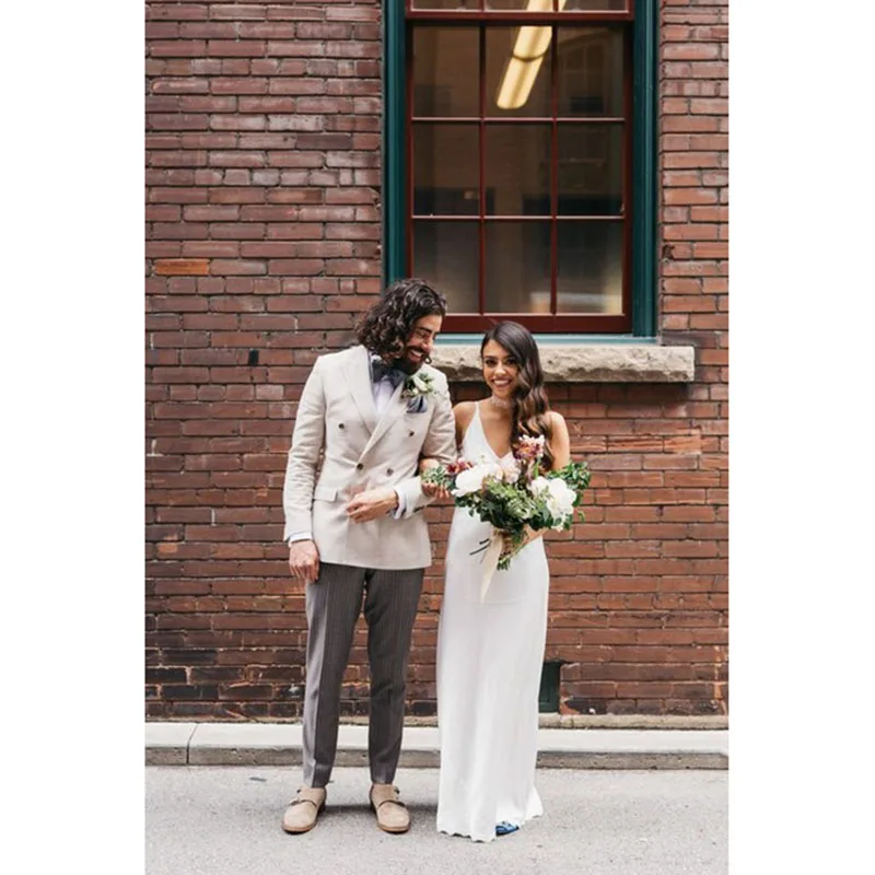 2Pcs Jacket Pants New Arrival Beige Blazer Double Breasted Men Wedding Suit Slim Fit Custom Made Groom Prom Grey Stripe Trousers
2Pcs Jacket Pants New Arrival Beige Blazer Double Breasted Men Wedding Suit Slim Fit Custom Made Groom Prom Grey Stripe Trousers