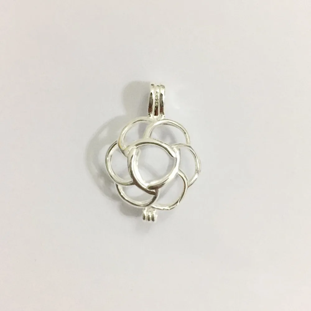 New Design Hollow Rose Locket Cage, Can Hold A Pearl Gem Bead Pendant Mounting, 925 Sterling Silver Cage Pendant
New Design Hollow Rose Locket Cage, Can Hold A Pearl Gem Bead Pendant Mounting, 925 Sterling Silver Cage Pendant
