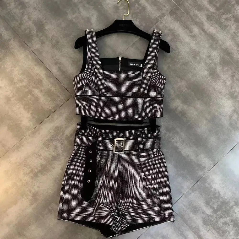 New Full Diamond Vest With Belt High Waist Shorts Beading 2 Piece Summer Set 2019 Spring Summer Suit
New Full Diamond Vest With Belt High Waist Shorts Beading 2 Piece Summer Set 2019 Spring Summer Suit