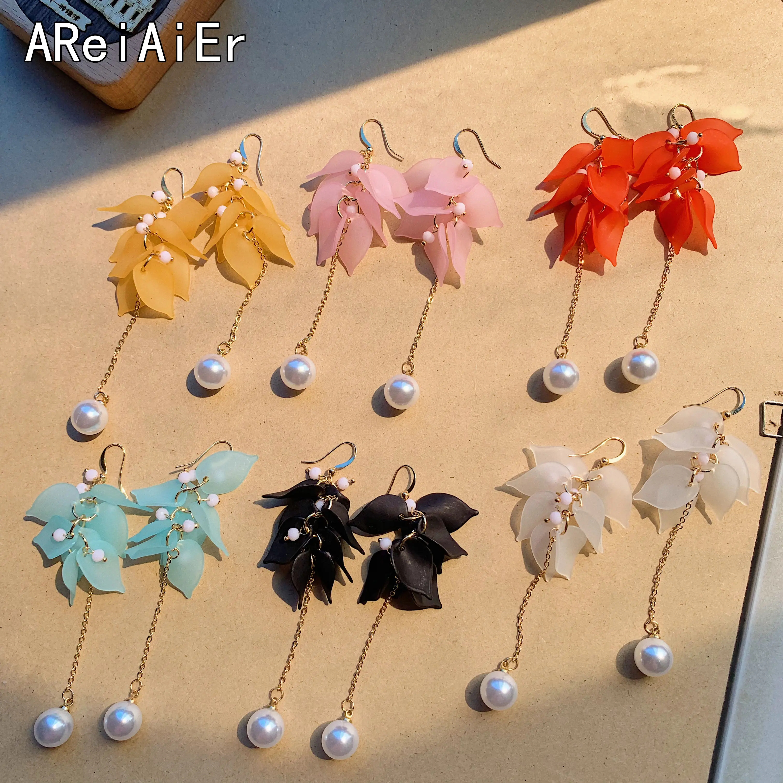 Acrylic petal Women Pearl Dangle Earrings Fresh Frosted Petals Dripping Earrings For Women Drops Earrings Fashion Jewelry
Acrylic petal Women Pearl Dangle Earrings Fresh Frosted Petals Dripping Earrings For Women Drops Earrings Fashion Jewelry