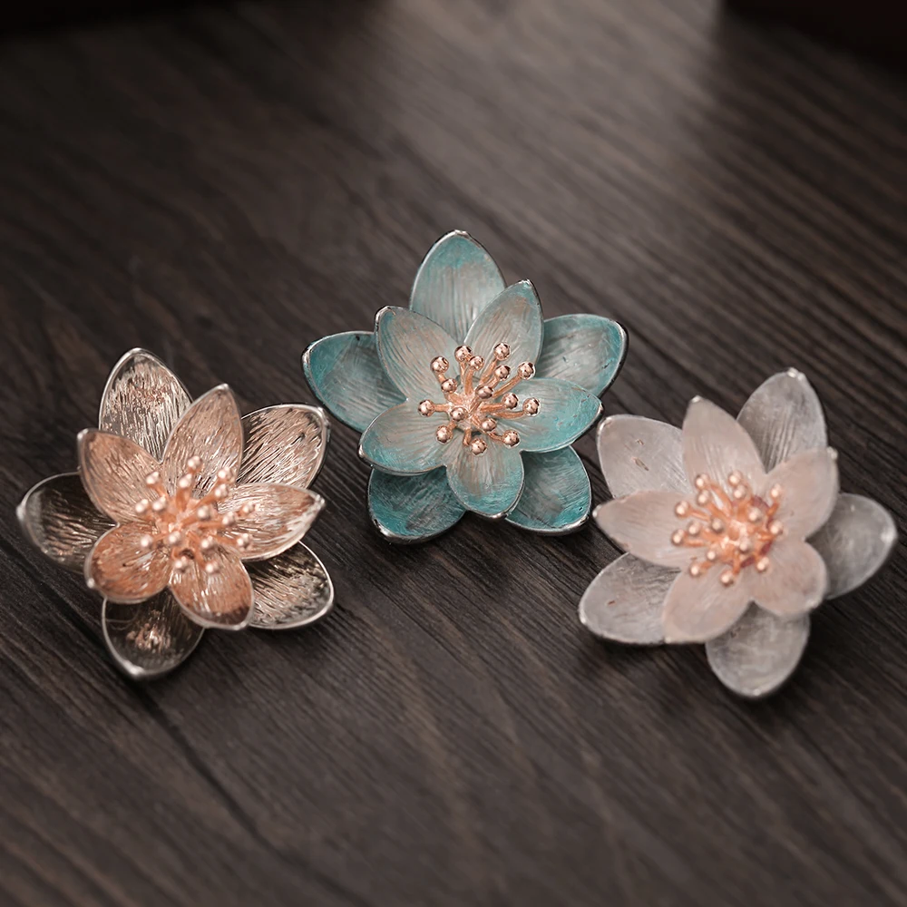 1PCS High Quality 18mm Snap Button Jewelry Big Lotus Flower Snap Buttons Fit Snap Bracelet for Women Snaps Jewelry
1PCS High Quality 18mm Snap Button Jewelry Big Lotus Flower Snap Buttons Fit Snap Bracelet for Women Snaps Jewelry