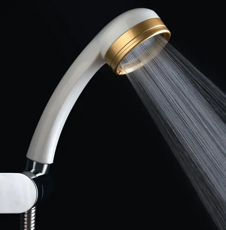 2018 Water saving Shower Heads High Pressure Handheld SPA bath shower head Filter water Spray nozzle duche Bathroom accessories
2018 Water saving Shower Heads High Pressure Handheld SPA bath shower head Filter water Spray nozzle duche Bathroom accessories
