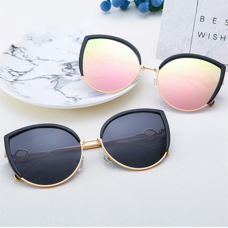 Sunglasses Women Vintage Cat Eye Sun Glasses Shades Oculos De Sol Feminino UV400
Sunglasses Women Vintage Cat Eye Sun Glasses Shades Oculos De Sol Feminino UV400