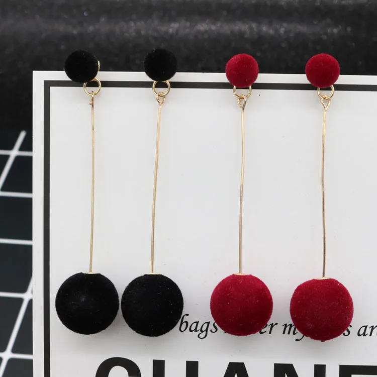 Youga 2018 new fashion accessory flocculus color hair ball long earrings for girls free shipping
Youga 2018 new fashion accessory flocculus color hair ball long earrings for girls free shipping
