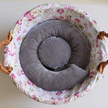 2 Pieces Newborn Ring Pillow Basket Filler Stuffer Baby Photo Shooting Cushion Infant Positioner Donut Posing Photography Props
2 Pieces Newborn Ring Pillow Basket Filler Stuffer Baby Photo Shooting Cushion Infant Positioner Donut Posing Photography Props