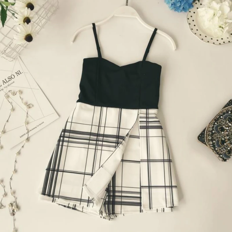 New Arrivals Free Shipping Ladies Blending Strap Plaid Skinny Low Cut Playsuits Loose Shorts Skirt Women Casual Slim Beach Suit
New Arrivals Free Shipping Ladies Blending Strap Plaid Skinny Low Cut Playsuits Loose Shorts Skirt Women Casual Slim Beach Suit